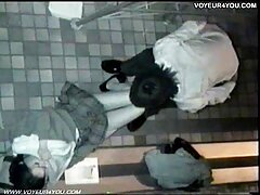 Juguete grande buenas mamadas para su coño resbaladizo