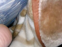 Nena adolescente quiere sentarse en mamadas de maduras xxx un consolador