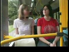 ¡Siéntate en mujeres chupando penes grandes mi polla dura!