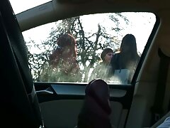 Se folla a su novia con un gran xxx chupando pene culo frente a la webcam