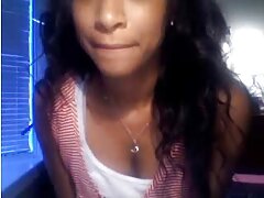 Una novia morena tan guapa se mi novia me la chupa divierte con su amigo en casa