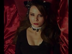 Un mamadas anime adolescente mete un consolador