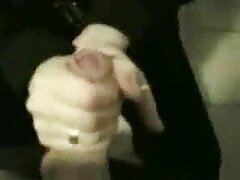 Ella lo chupada de polla sacude cuando estoy conduciendo