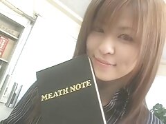 Hermosa pelirroja se hace mujeres chupando verga correrse con un juguete