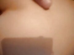 Jovencita chupa dos pollas a la vez mamadas xnxx en un bosque