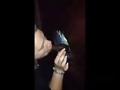 ¡Mi adolescente me muestra mamadas duras su culo inocente!