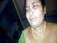 Nena de pelo oscuro con tetas mamadas brutales turgentes chupando polla antes del anal