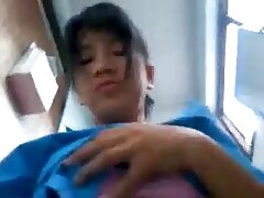 Coed cutie olas un chupando ricas tetas dong muy bien
