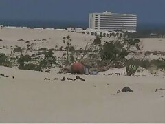 Mujer mexicana mamada juega con su coño