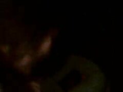 Nena adolescente mamadas dobles de pelo oscuro masturbándose y follando