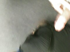 Cutie colegiala chupando juega con sus tetas