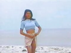 Latina tetona devora mamadas de cucas una polla negra gigante