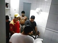 Novia chupa polla mamadas cachondas mientras le acaricio el coño