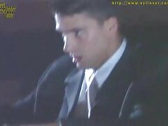 Pareja joven caliente mamadas espectaculares ama un poco de dolor