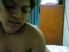 Milf en cuero ordeñando serviporno mamadas una polla afeitada