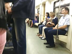 Usando mamada novia mis pechos para burlarse de él