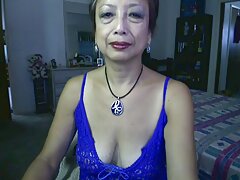 Milf en la webcam obtiene mamadas gay semen adolescente sobre ella