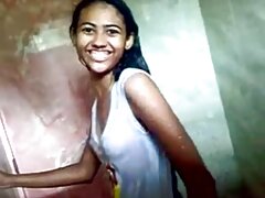 ¡Dos hermanos lujuriosos contrataron a una milf escort tan guapa para tremenda mamada hacer un video caliente, maldita sea!