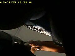 Jovencita chupa la polla y se la mamadas gay follan frente a la webcam