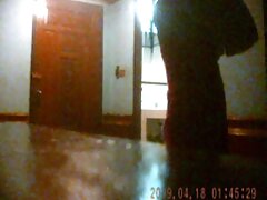 Milf delgada de piel oscura mamadas garganta profunda masturbándose